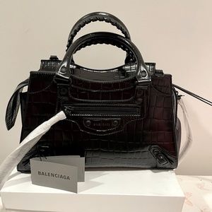 BNWT Balenciaga Neo Classic City croc-embossed leather shoulder crossbody small